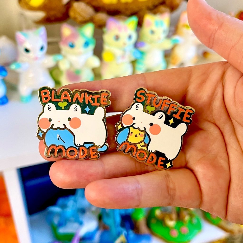 Blankie Mode Enamel Pin
